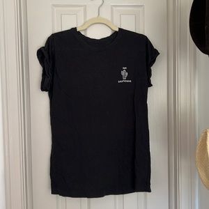 Lululemon t shirt with pinned rolled sleeves. Size 10